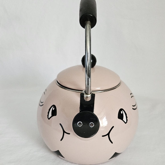 Vintage M. Kamenstein pink pig-shaped enamel whistling tea kettle.  - Picture 3 of 6